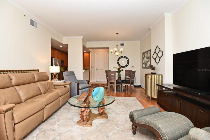 Living Room Pic 1