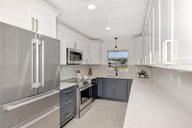 Gorgeously renovated Kitchen