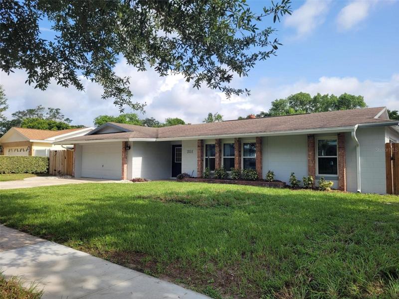 351 Lilac Rd - 3/2 split plan pool home