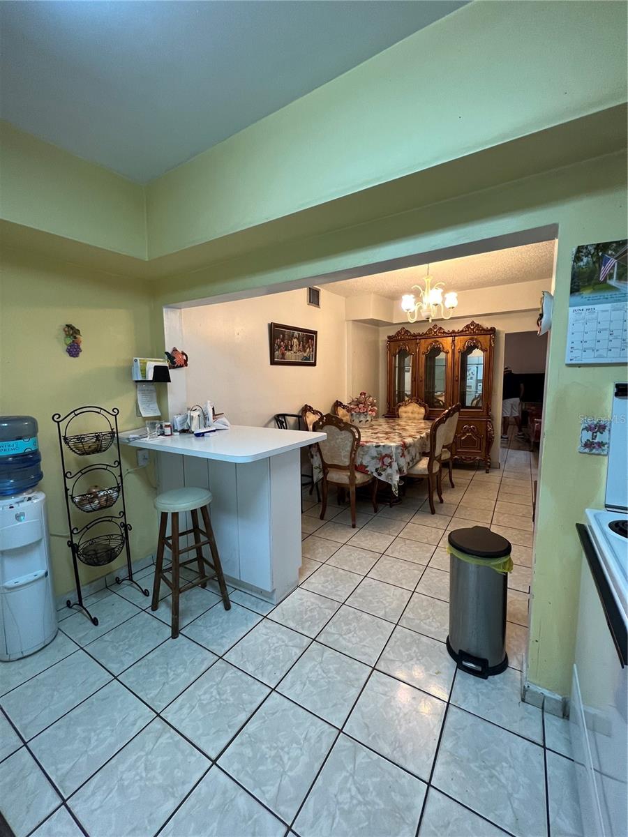 KITCHEN / DINING RM. OPEN FLOOR