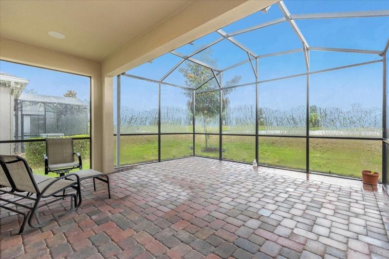 Screened in Lanai