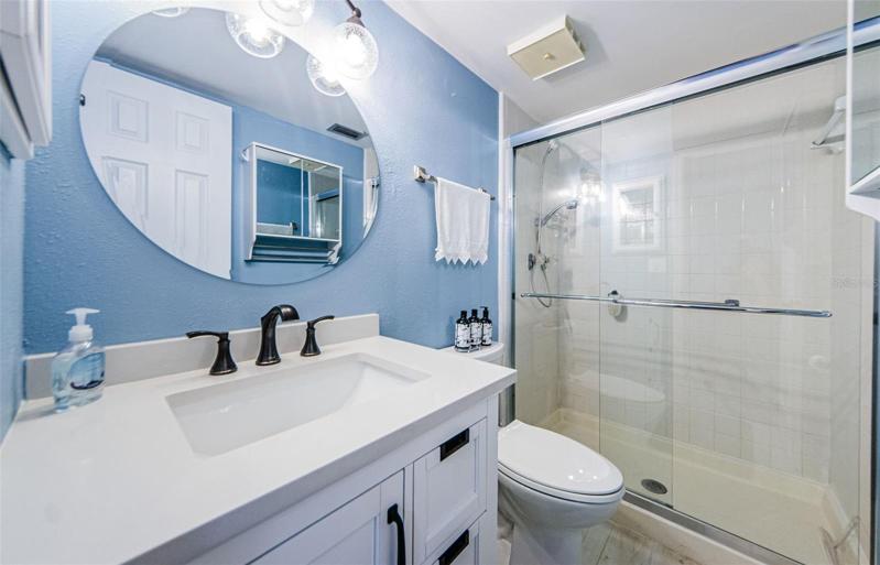 En Suite Bathroom