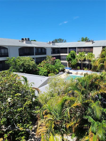 Private Pool Courtyard