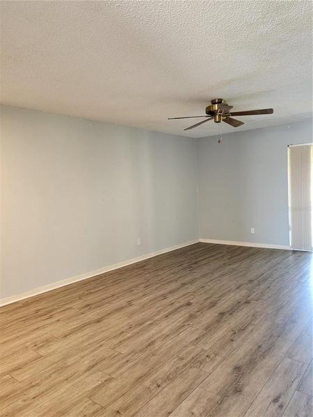 Living / Dining Area