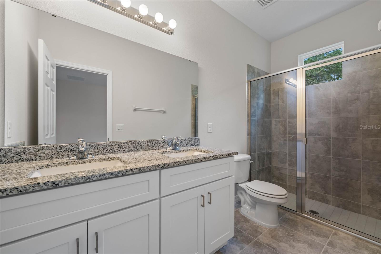 Primary Bathroom En-Suite