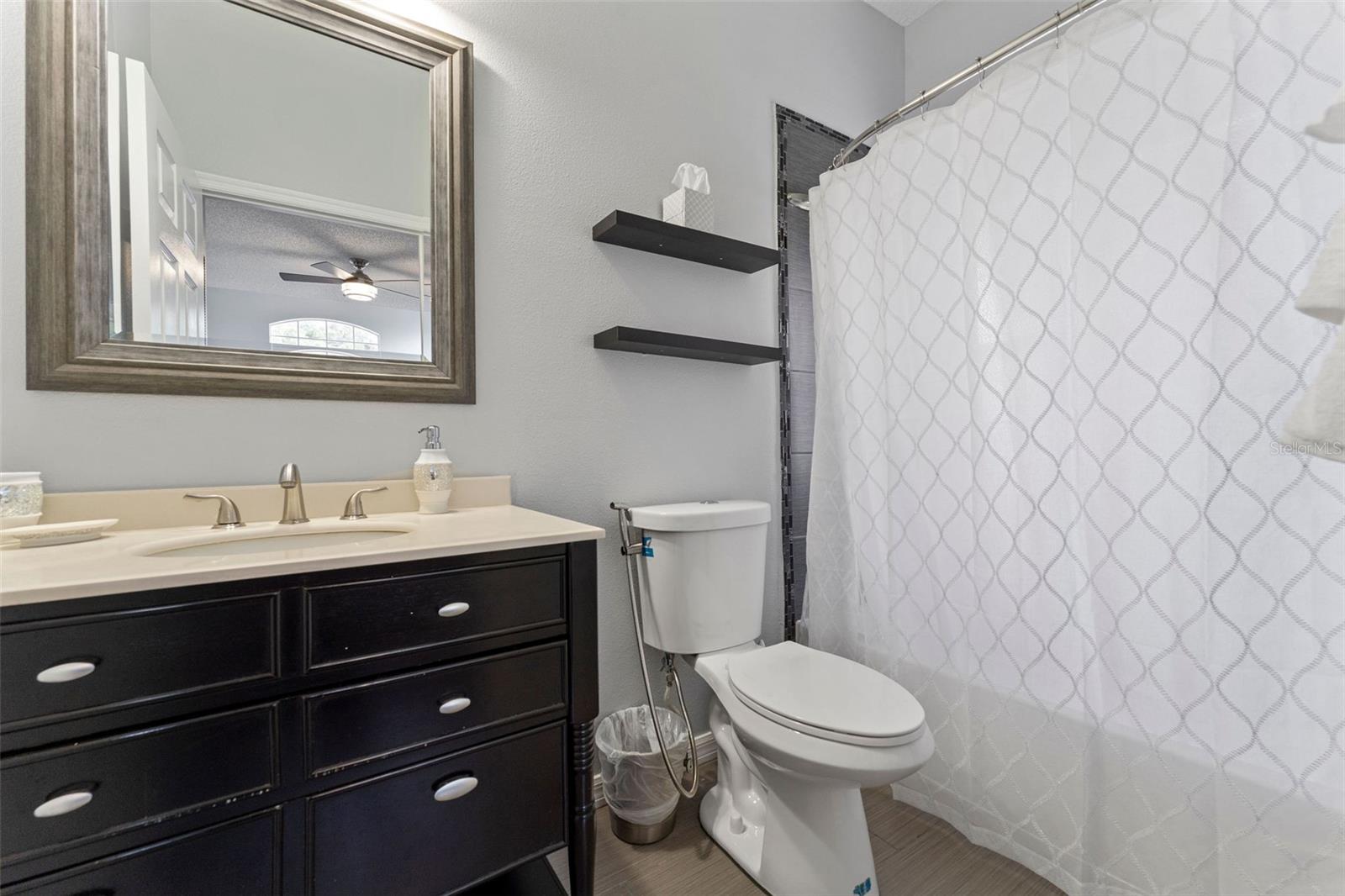 PRIME BATHROOM 2 FIRST FLOOR
