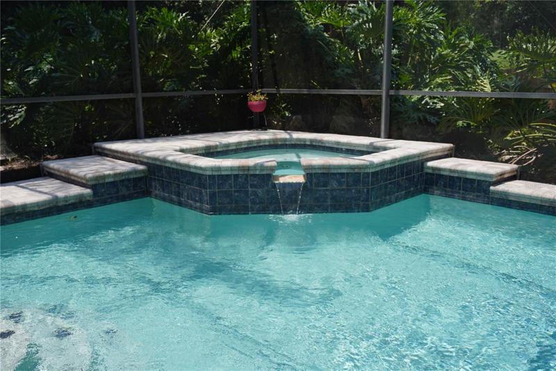 The spa is a good place to ease the day.