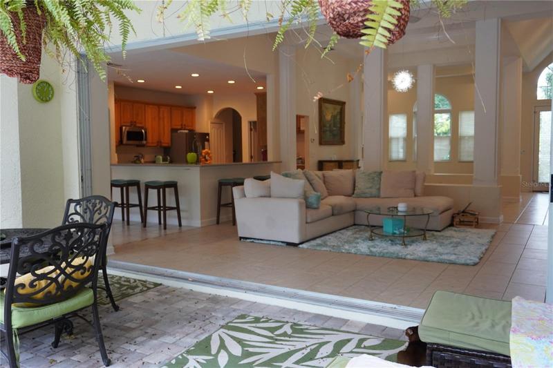 Seamless transition to the outdoors.