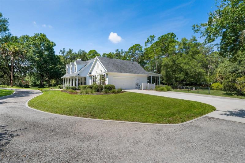 U-Shaped Driveway