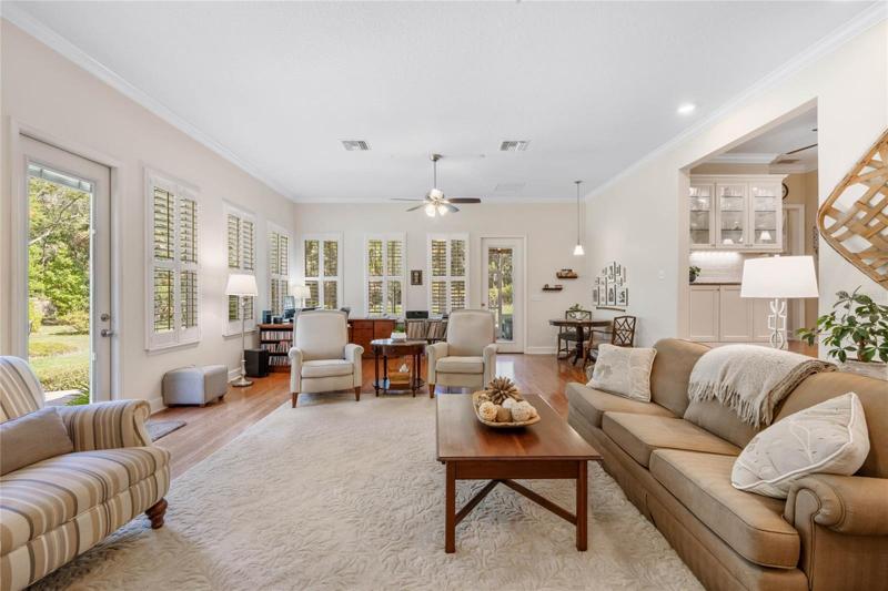 Great room with access to the screened-in Florida room