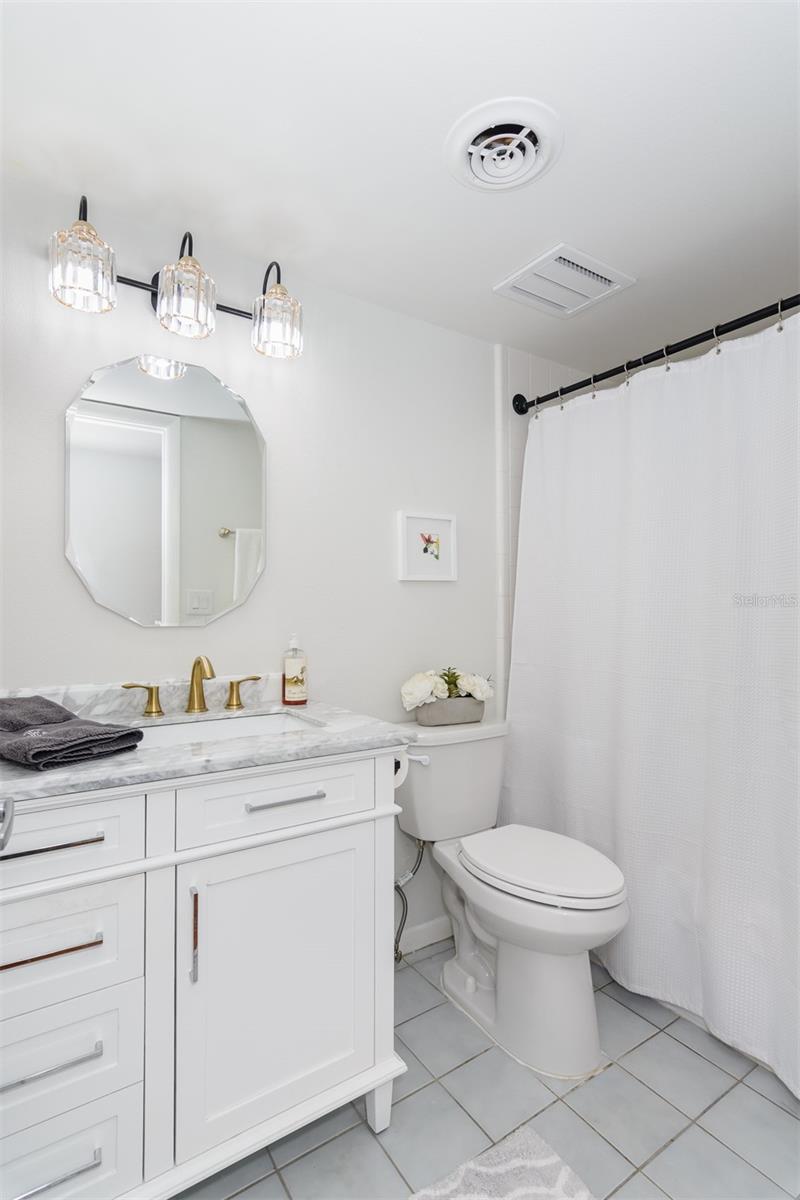 2nd Bathroom