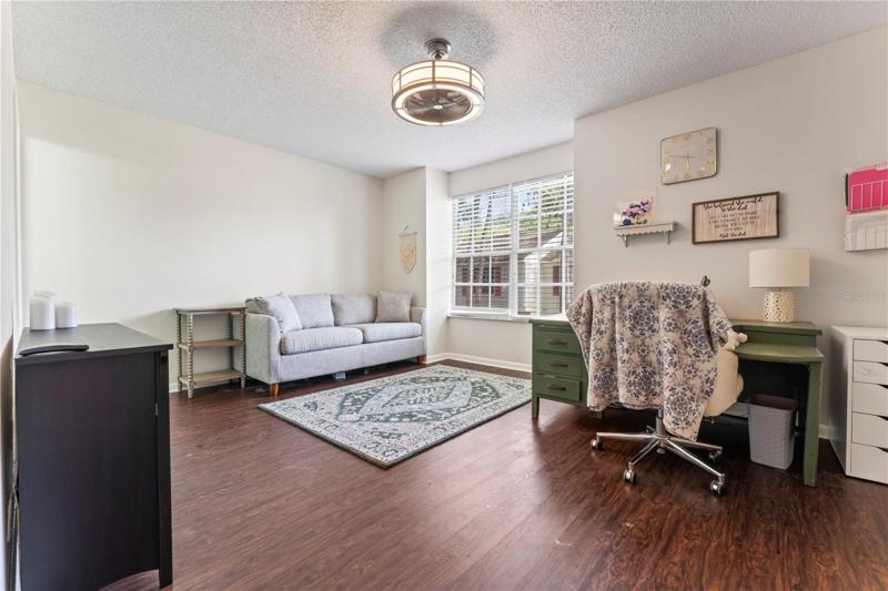 large guest bedroom/office