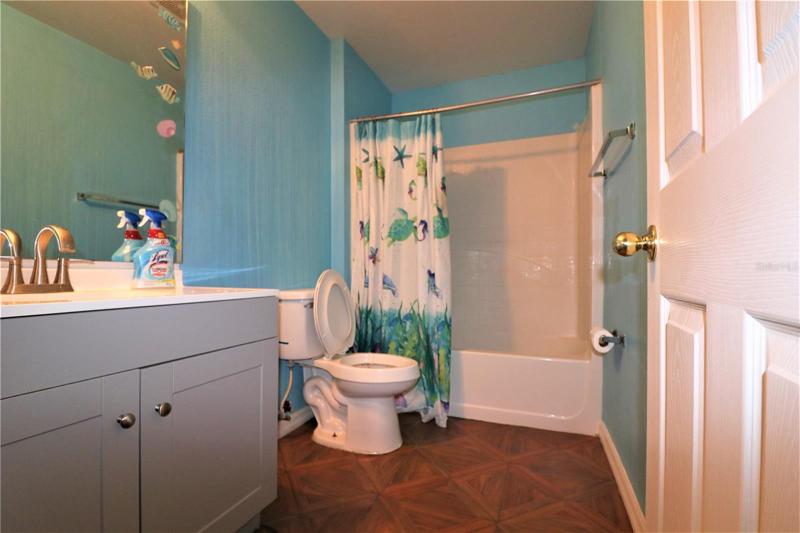 2nd Bathroom