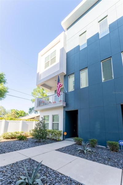 Welcome Home to 105 W Grant Street