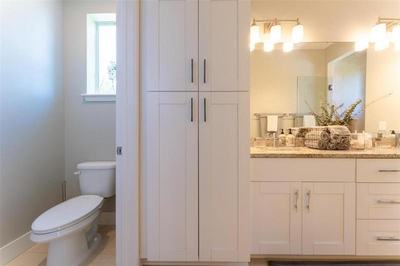 Large ensuite with plenty of storage