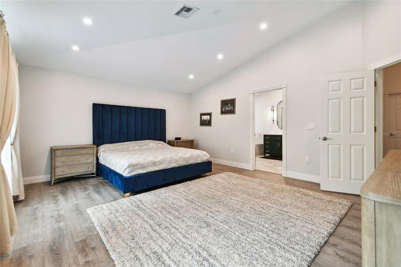 FLORIDA ROOM