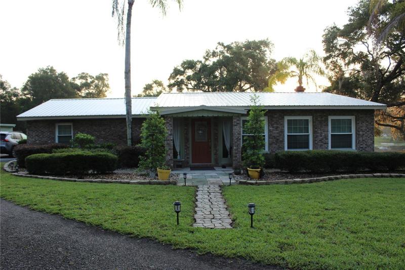 Front view of home