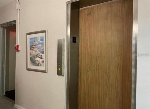 ELEVATOR TO THE 5TH FLOOR!