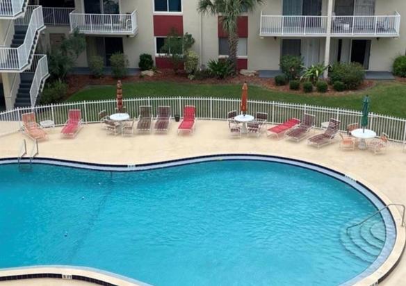 BEAUTIFUL POOL/RECREATION AREA
