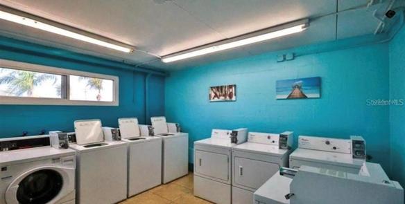 PAY LAUNDRY ON SITE!