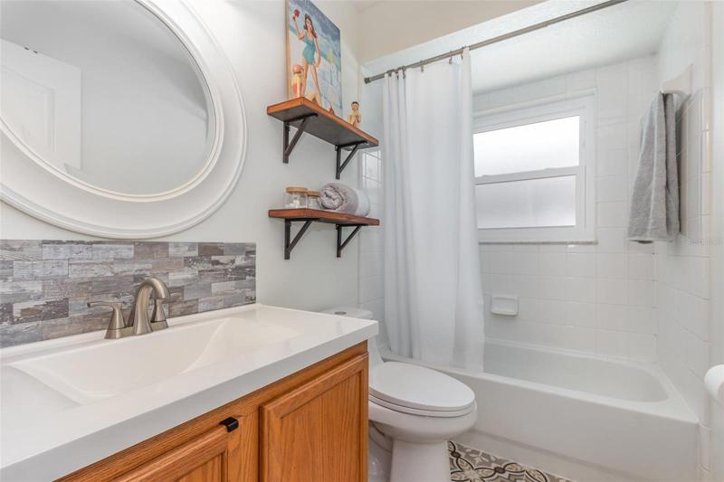 Guest Bath!