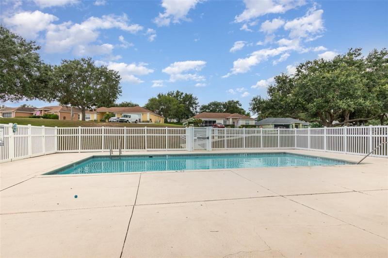 Community Pool!
