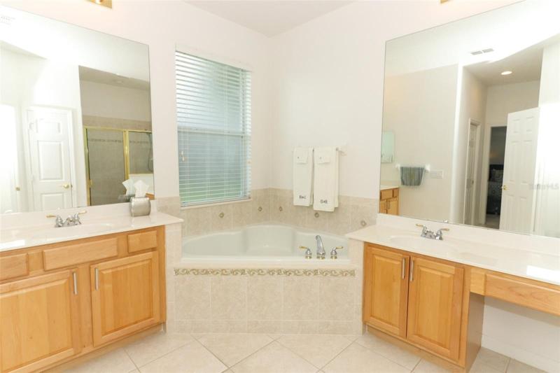 Garden Tub