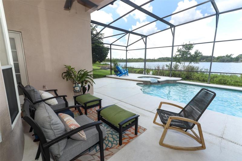 Covered Patio/ Pool