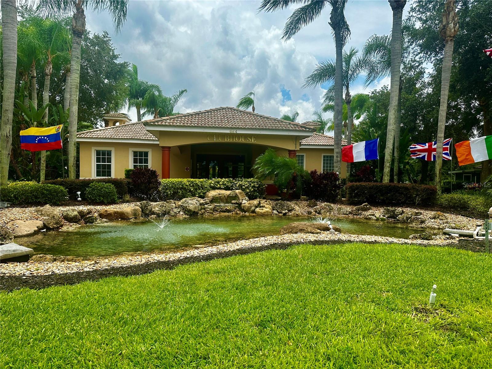 CLUBHOUSE