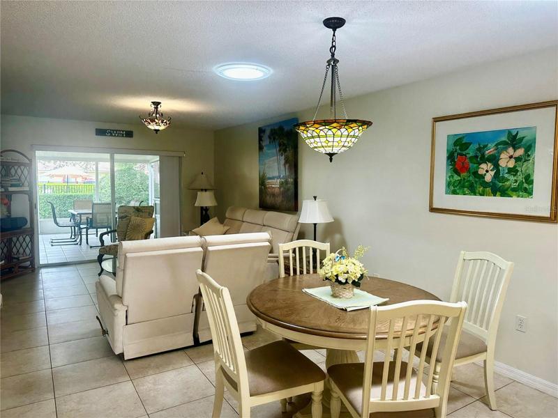 DINING /LIVING COMBO