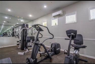 WORKOUT ROOM