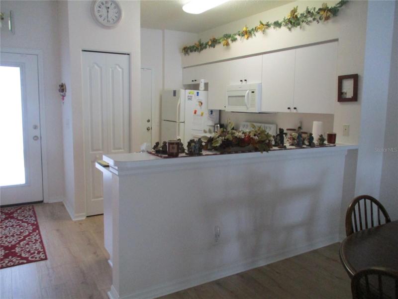 kitchen with breakfast bar
