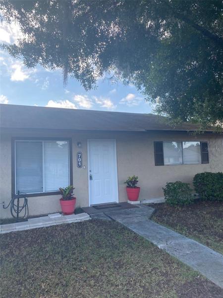 701 W. Rosewood Ln.