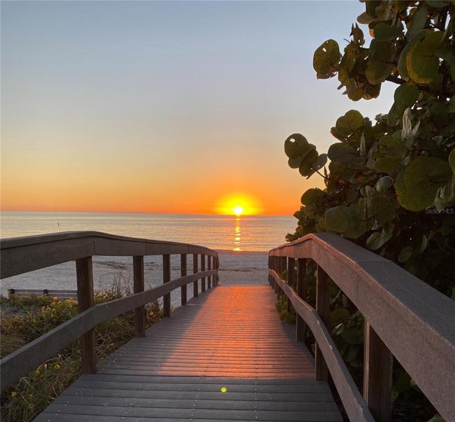 Free Sunsets Every Evening!