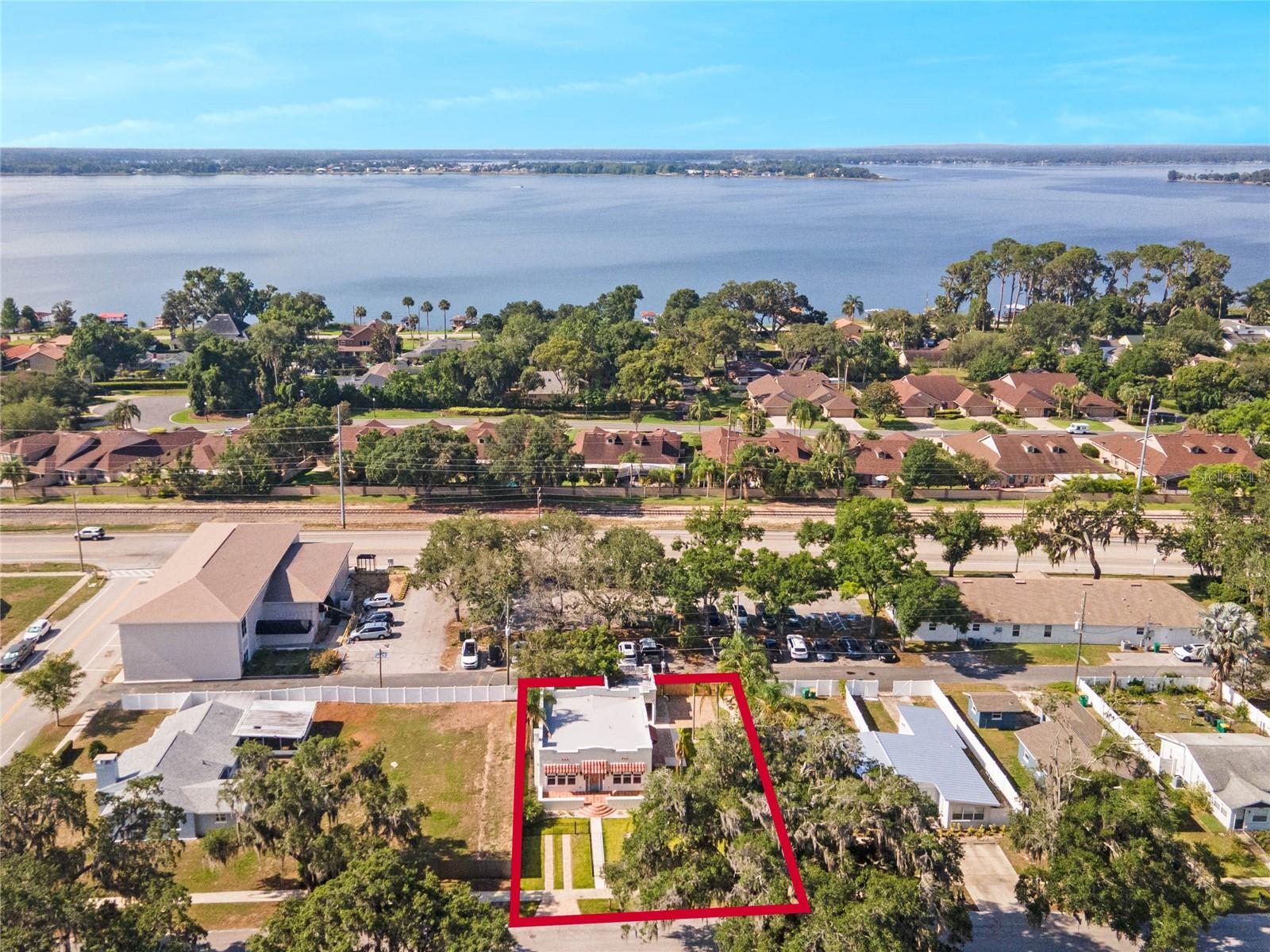 Aerial to show proximity to Lake Dora