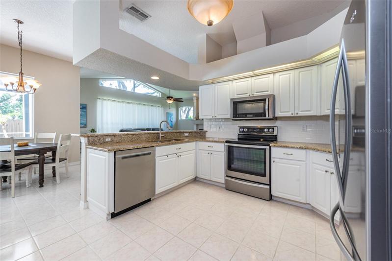 The kitchen has a nice eat-in area