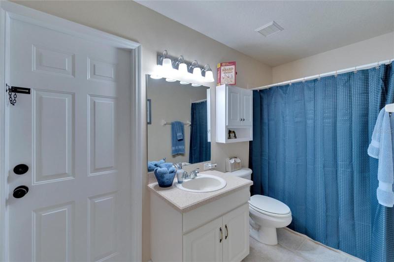 2nd Bathroom