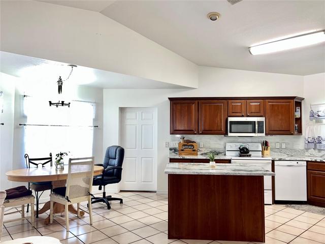 Kitchen - Island