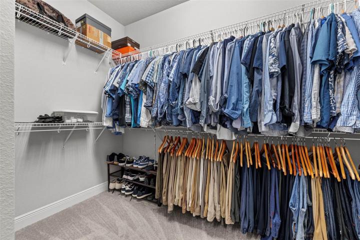 Owner's suite closet
