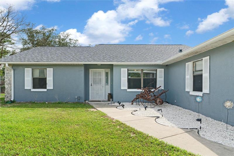 Front entry outside
