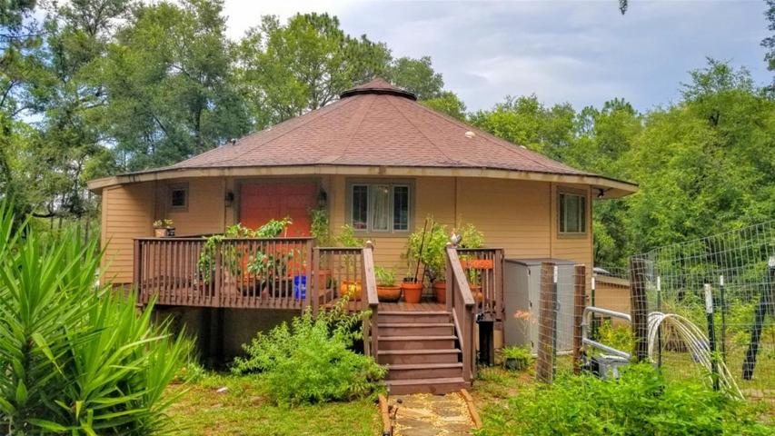 2 floors: Main Home with FULL BASEMENT