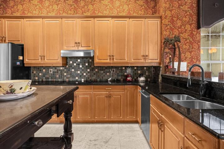 Kitchen, breakfast nook is to right