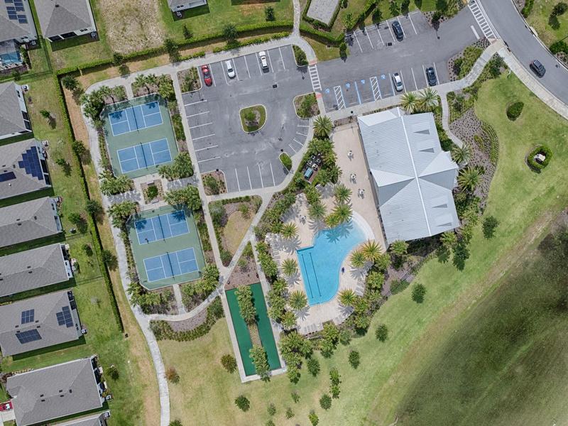 BEAUMONT IS CLOSE TO SHOPPING, DINING AND JUST MINUTES FROM BROWNWOOD TOWN SQUARE IN THE VILLAGES!