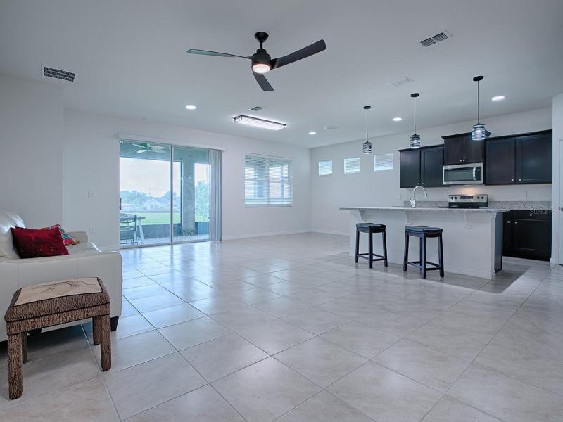 SPACIOUS LIVING ROOM/KITCHEN OPEN FLOOR PLAN