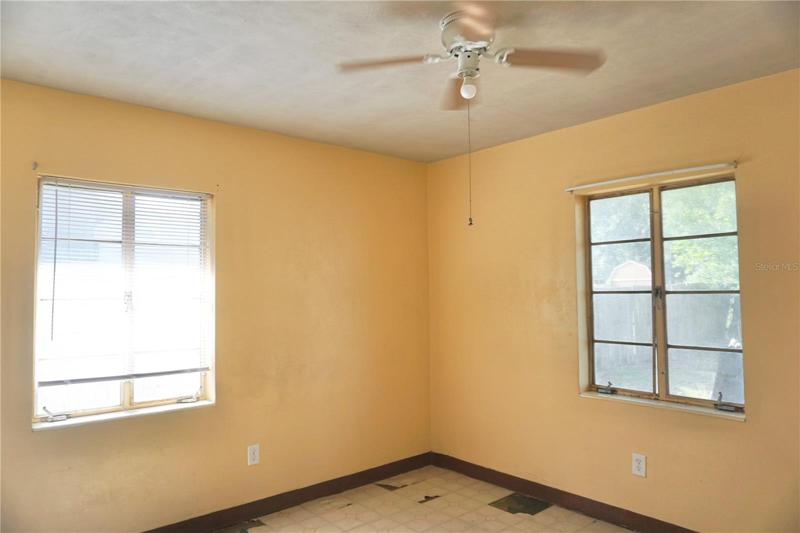 Back bedroom