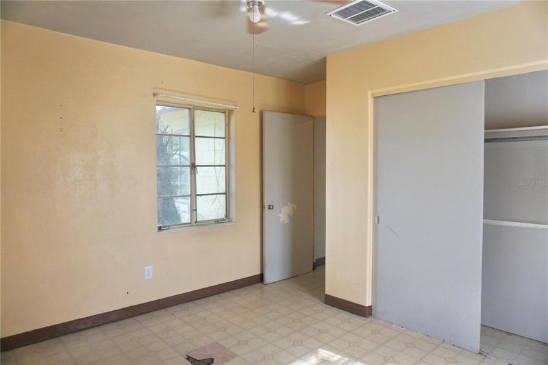 Back bedroom