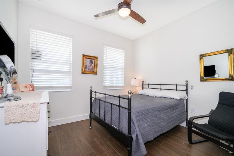 Downstair guest room