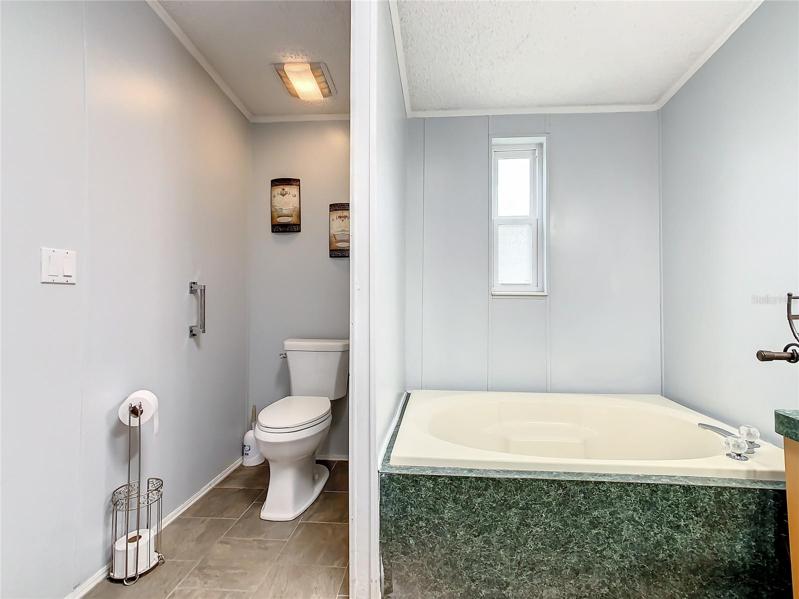 Master Bathroom Garden Tub