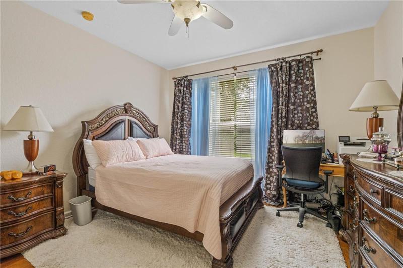 1st floor owner's suite