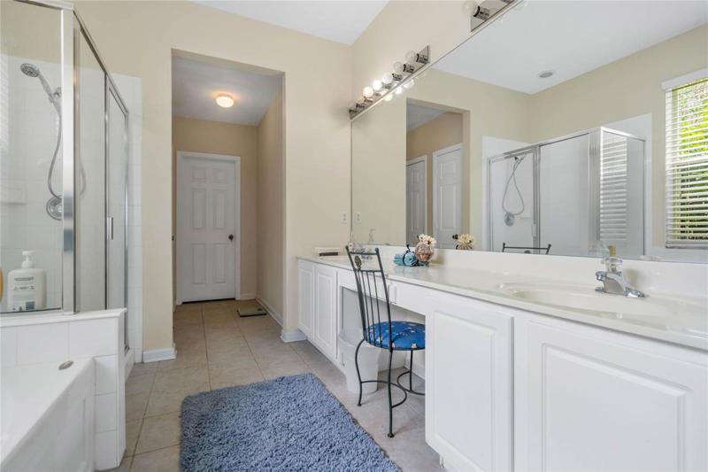 1st floor owner's suite